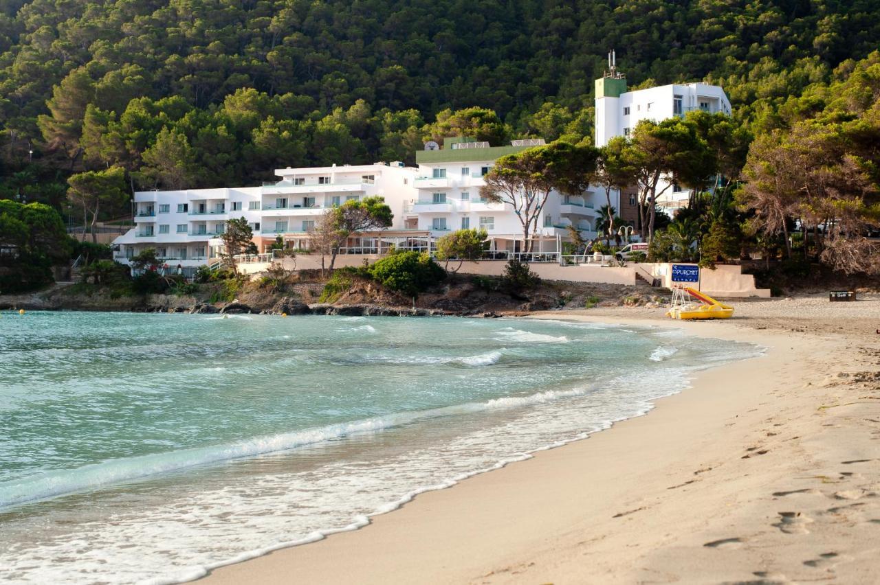 Lejlighedshotel El Pinar Cala Llonga (Ibiza)